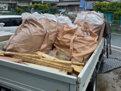 新築工事に伴う産業廃棄物回収