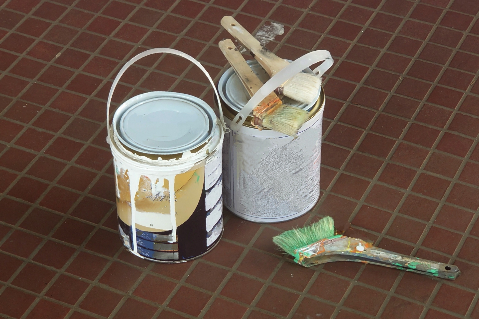 塗料廃棄の裏ワザ！産業廃棄物を簡単にできる処分法とは？ | 埼玉 