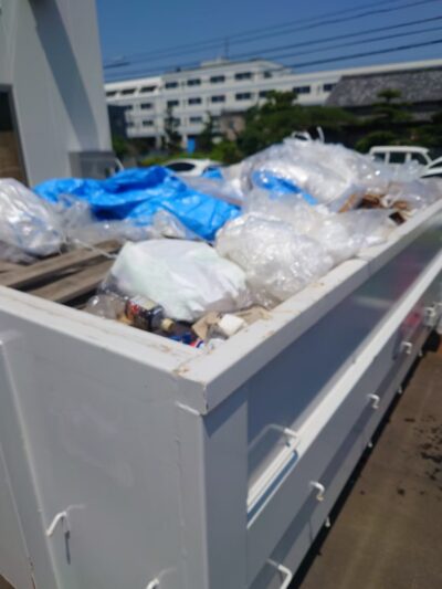 産業廃棄物コンテナ入替