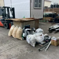 産業廃棄物回収