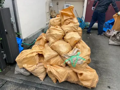 産業廃棄物回収