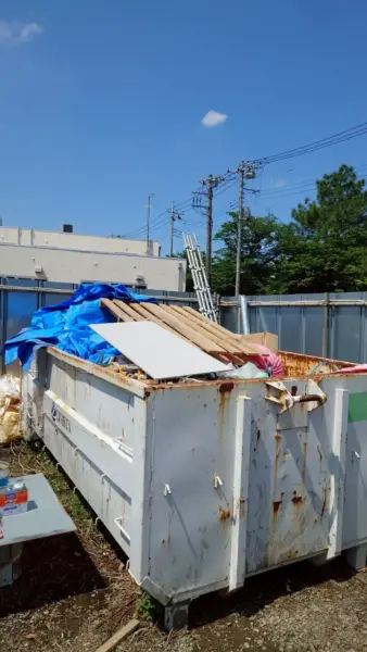 産業廃棄物回収