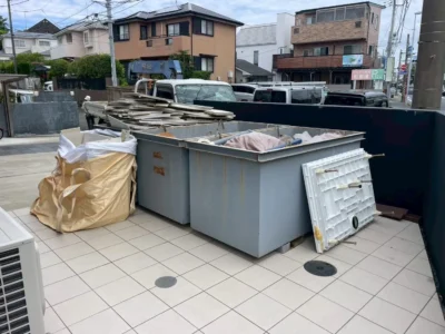 産業廃棄物回収