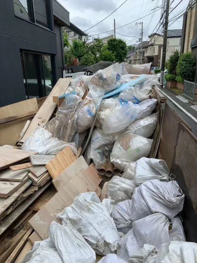 産業廃棄物回収